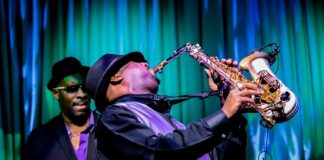 Ile zarabia Junior IT administrator?