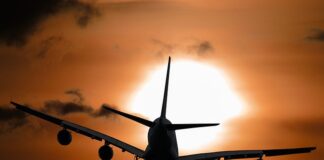 Czy w ferie trzeba chodzić na praktyki 2023?